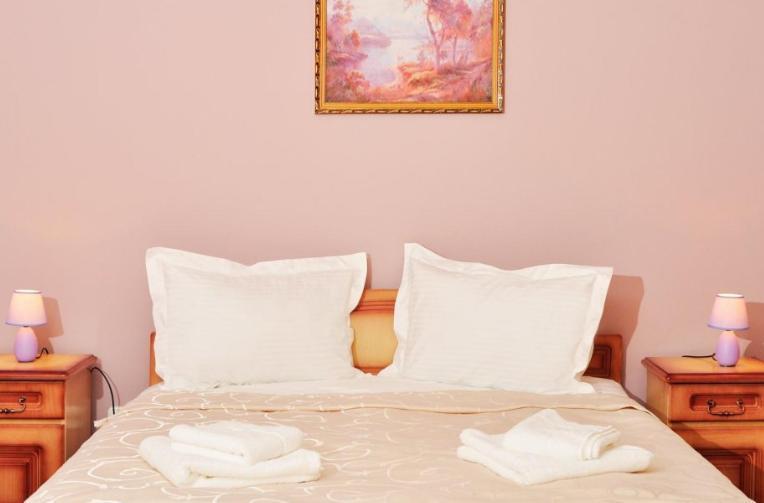 Camves Inn Máramarossziget Szoba fotó