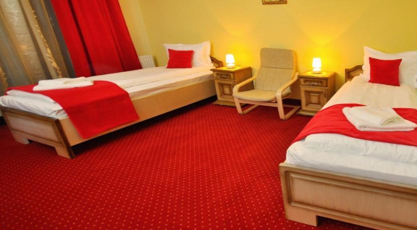 Camves Inn Máramarossziget Szoba fotó